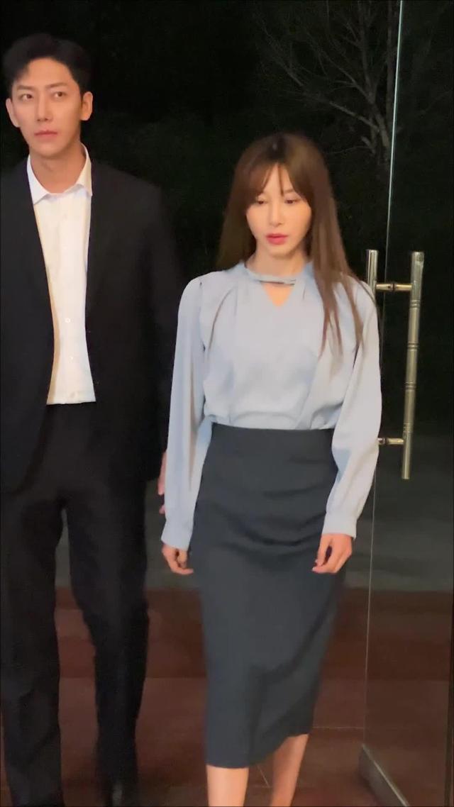 《根本藏不住，全靠女儿神助攻》剧照
