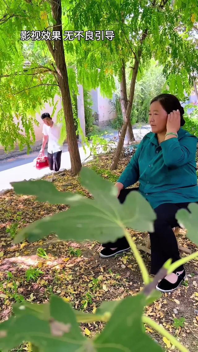 《半生尘缘》剧照