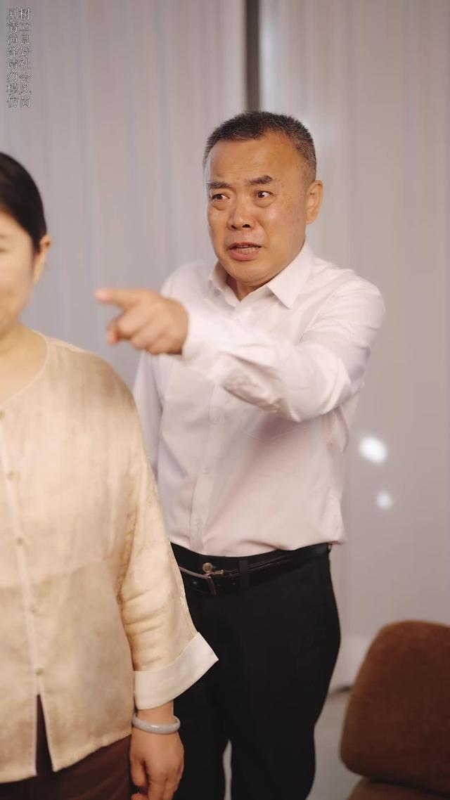 《听到扫地机器人的语音，我掀桌离婚了》剧照