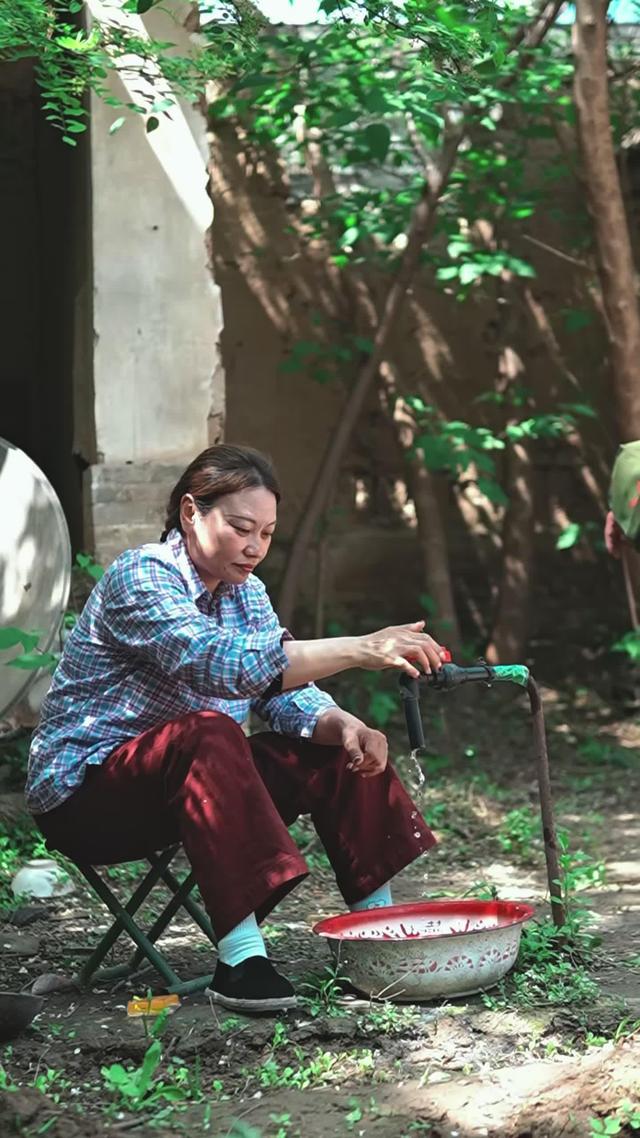 《苦盼兒孫半生緣》劇照