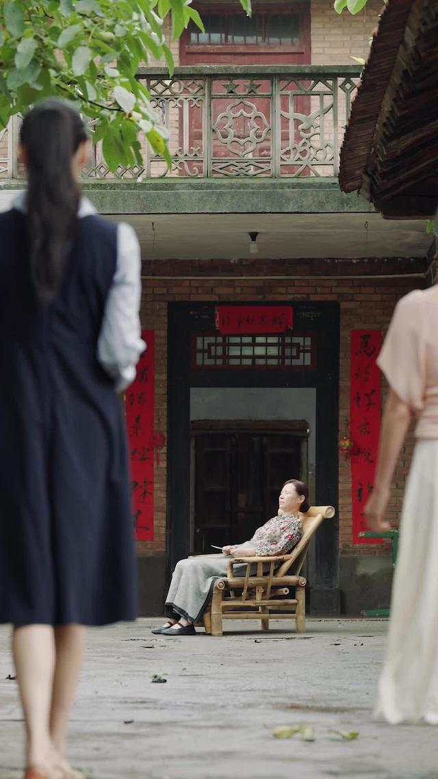 《利刃在喉》劇照
