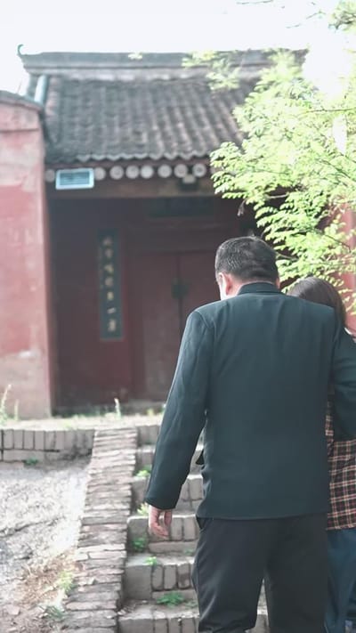 《苦盼儿孙半生缘》剧照