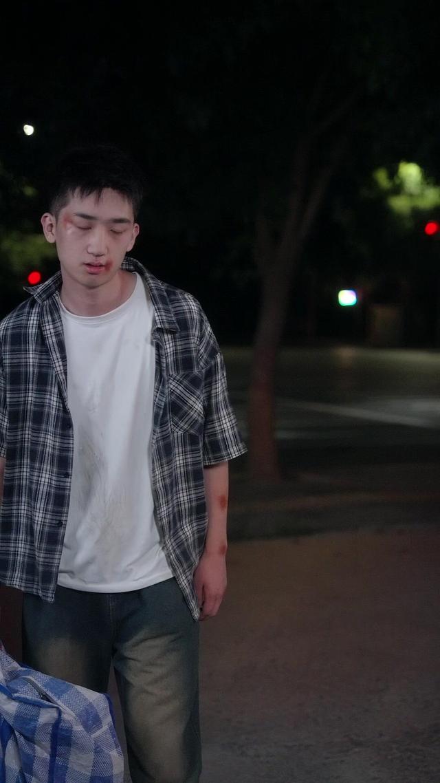 《一席升学宴，看清养子心》剧照