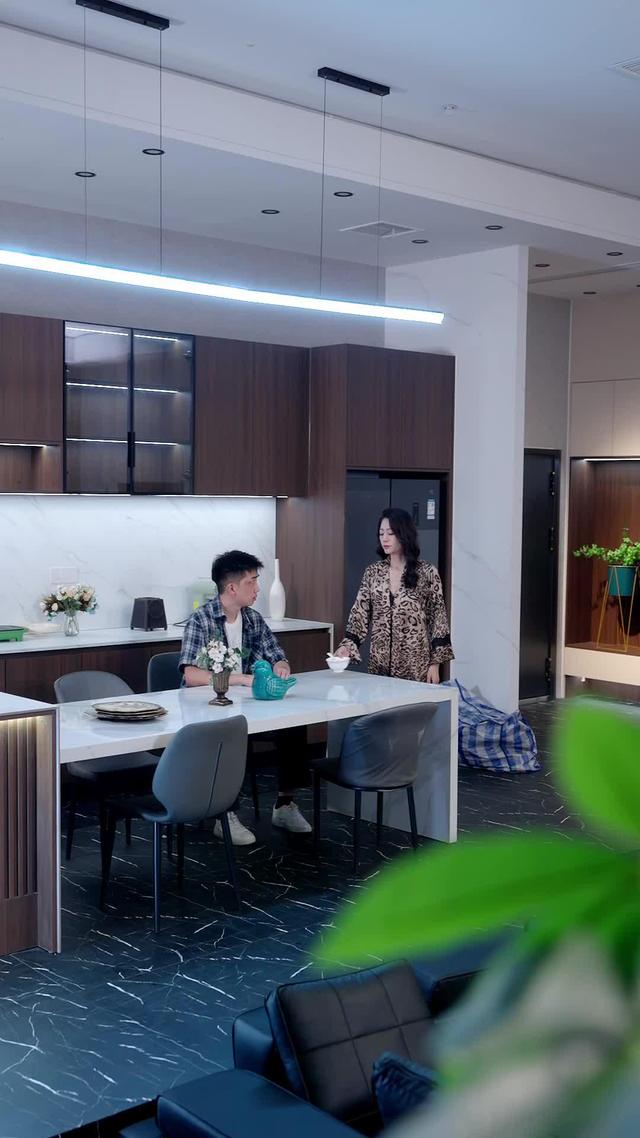 《一席升学宴，看清养子心》剧照