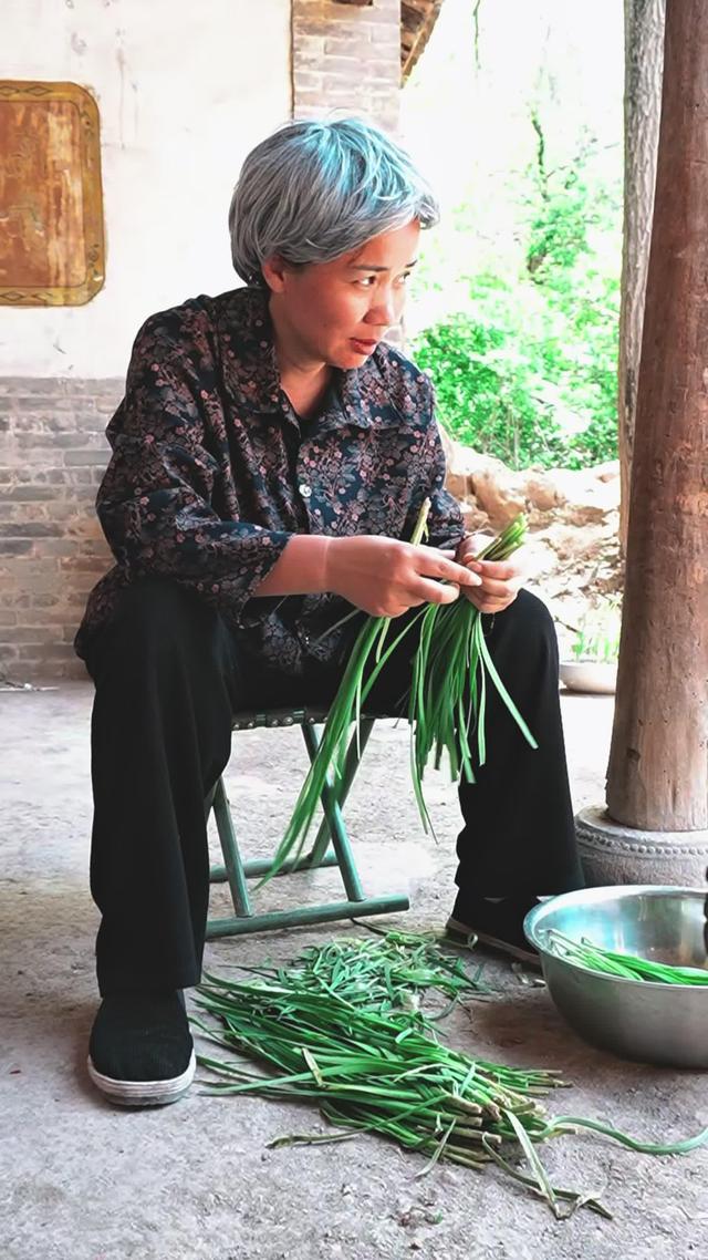 《苦盼兒孫半生緣》劇照