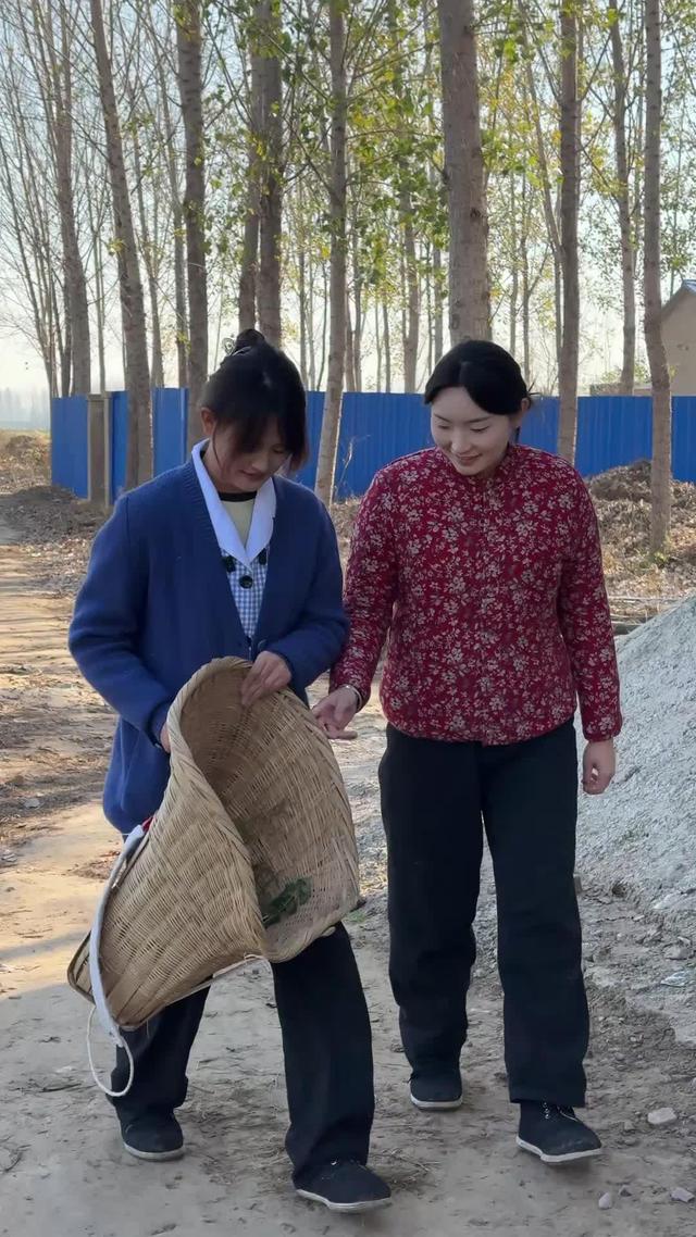 《她們正芳華》劇照