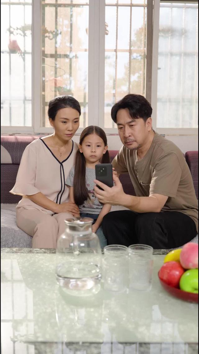 《一席升学宴，看清养子心》剧照