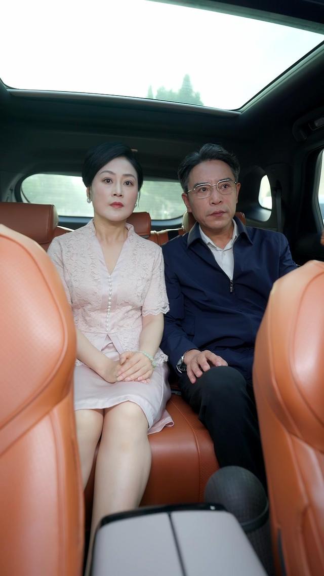《一席升学宴，看清养子心》剧照