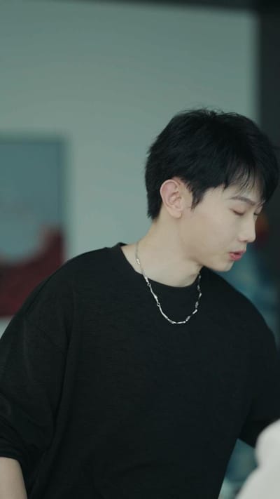 《我帶團隊去村裡跟前男友搶人》劇照