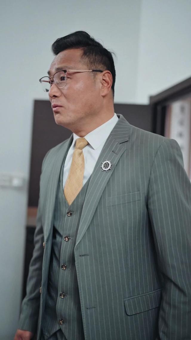 《低调下山，奈何师姐太耀眼》剧照