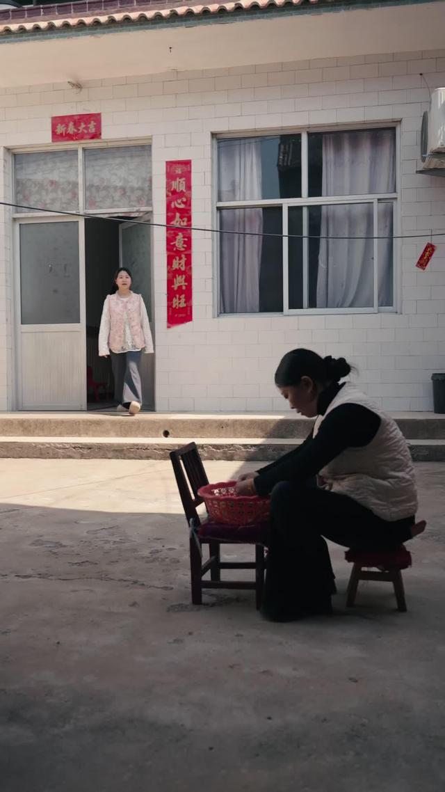 《風雨聚鄉鄰》劇照