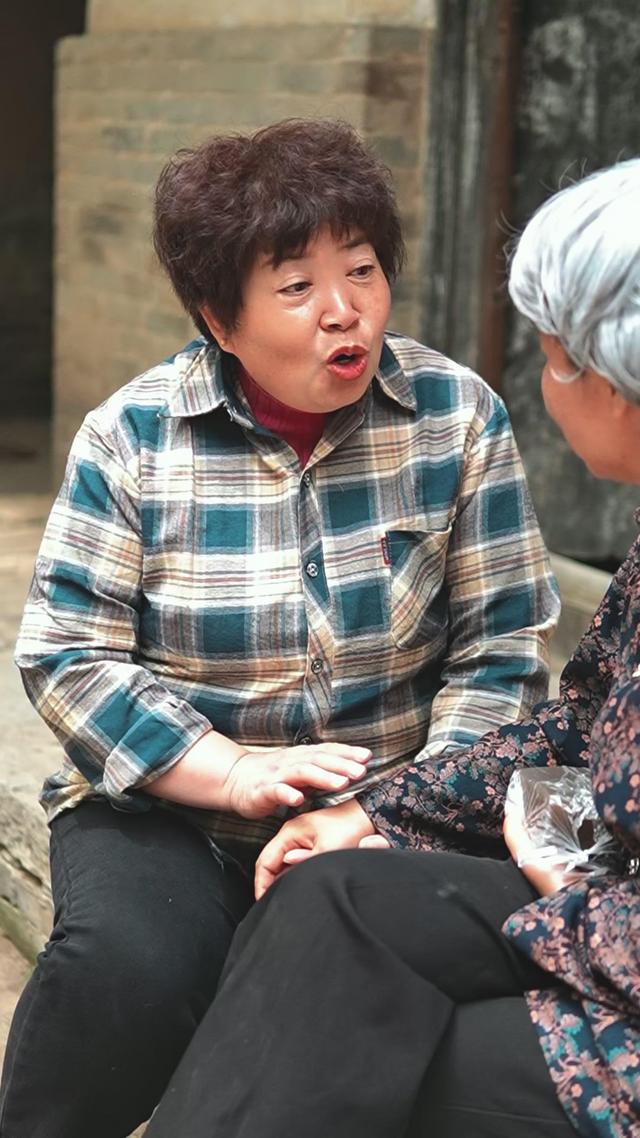《苦盼儿孙半生缘》剧照