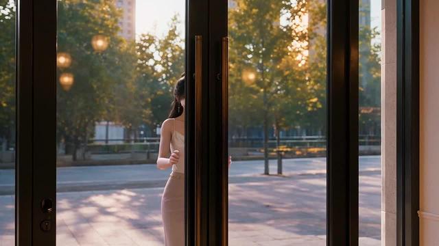《被主播背刺開除，我開下午營業早餐店第5季》劇照