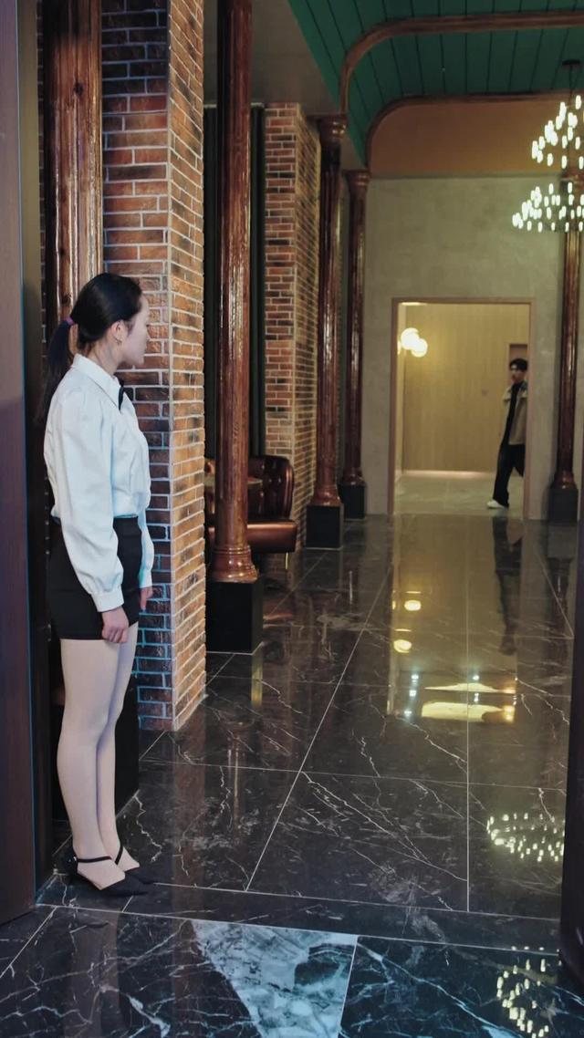 《低调下山，奈何师姐太耀眼》剧照