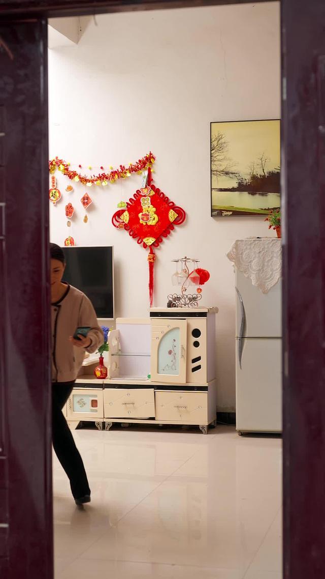《一席升学宴，看清养子心》剧照