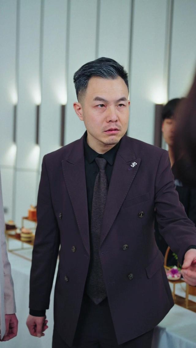 《低调下山，奈何师姐太耀眼》剧照