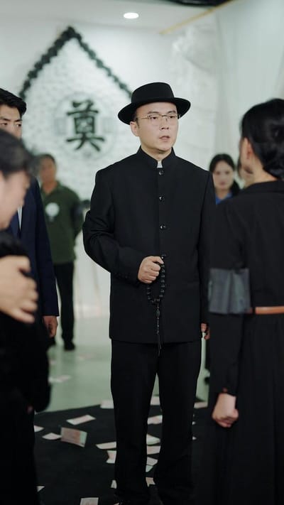 《利刃在喉》劇照
