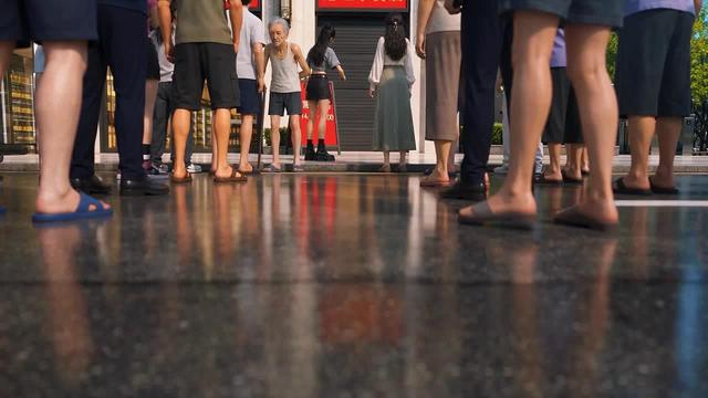 《被主播背刺開除，我開下午營業早餐店第5季》劇照