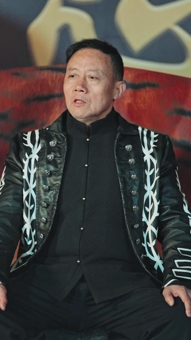 《低调下山，奈何师姐太耀眼》剧照