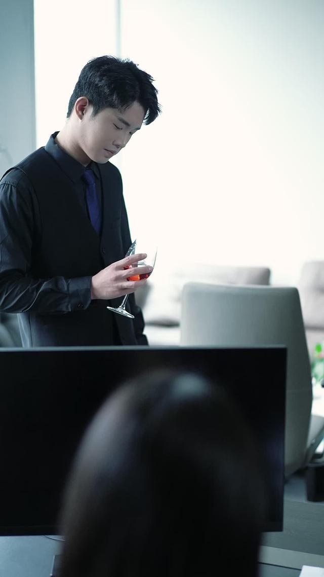 《新婚棋局》劇照