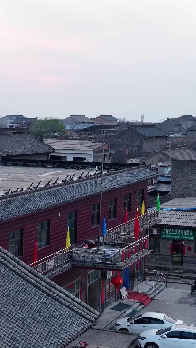 《風雨聚鄉鄰》劇照