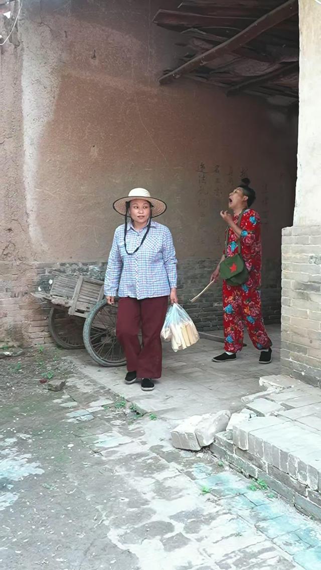 《苦盼兒孫半生緣》劇照