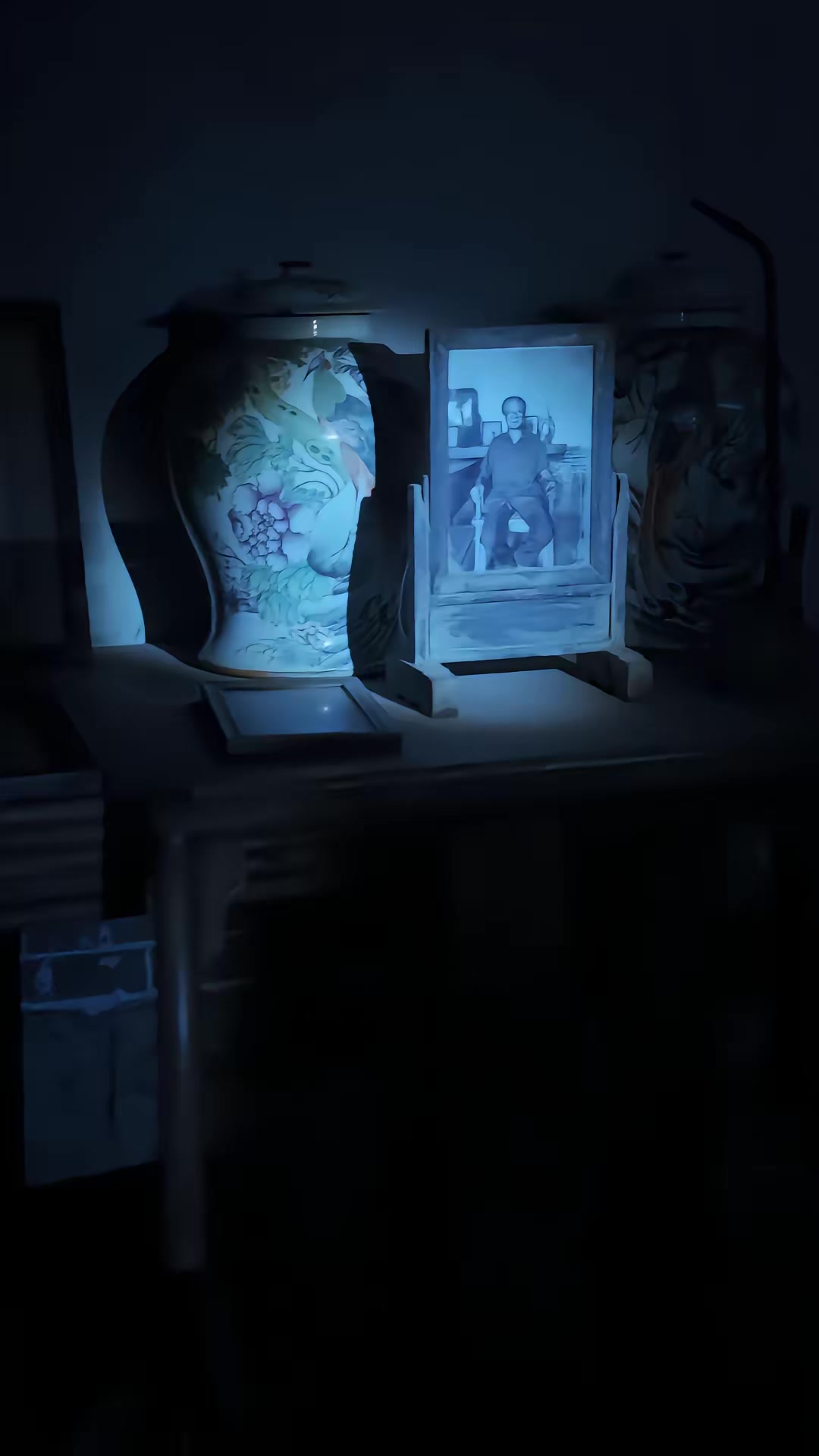 《招魂封宅詭影》劇照