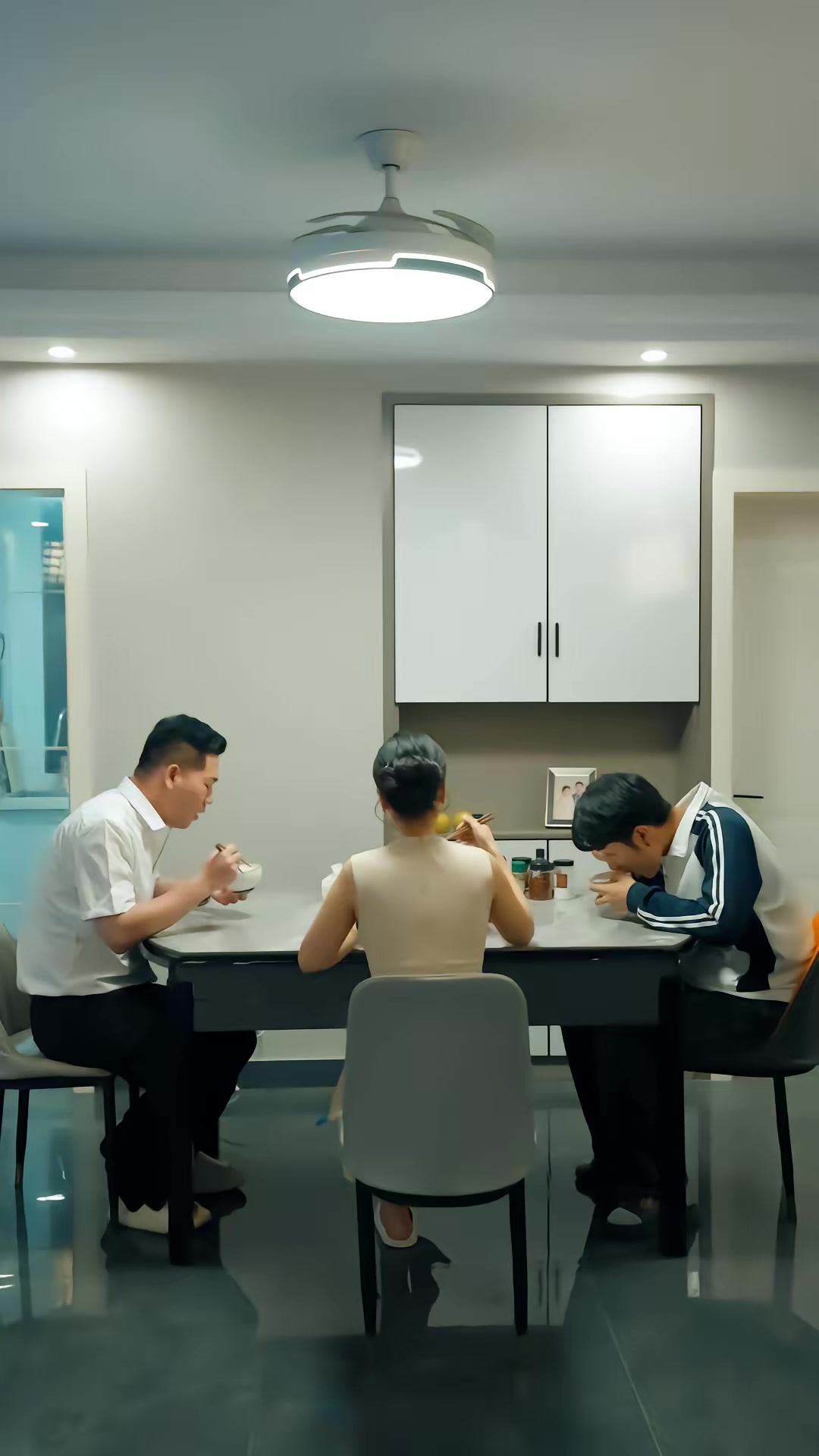 《教换人生》剧照