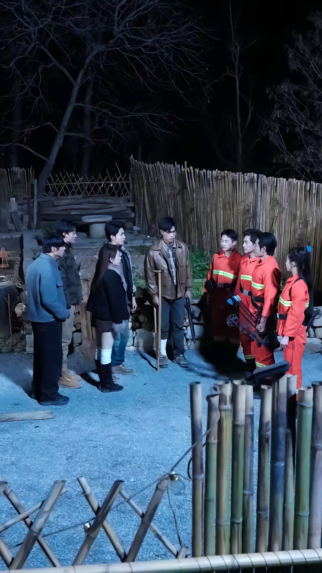 《人面熊危机》剧照