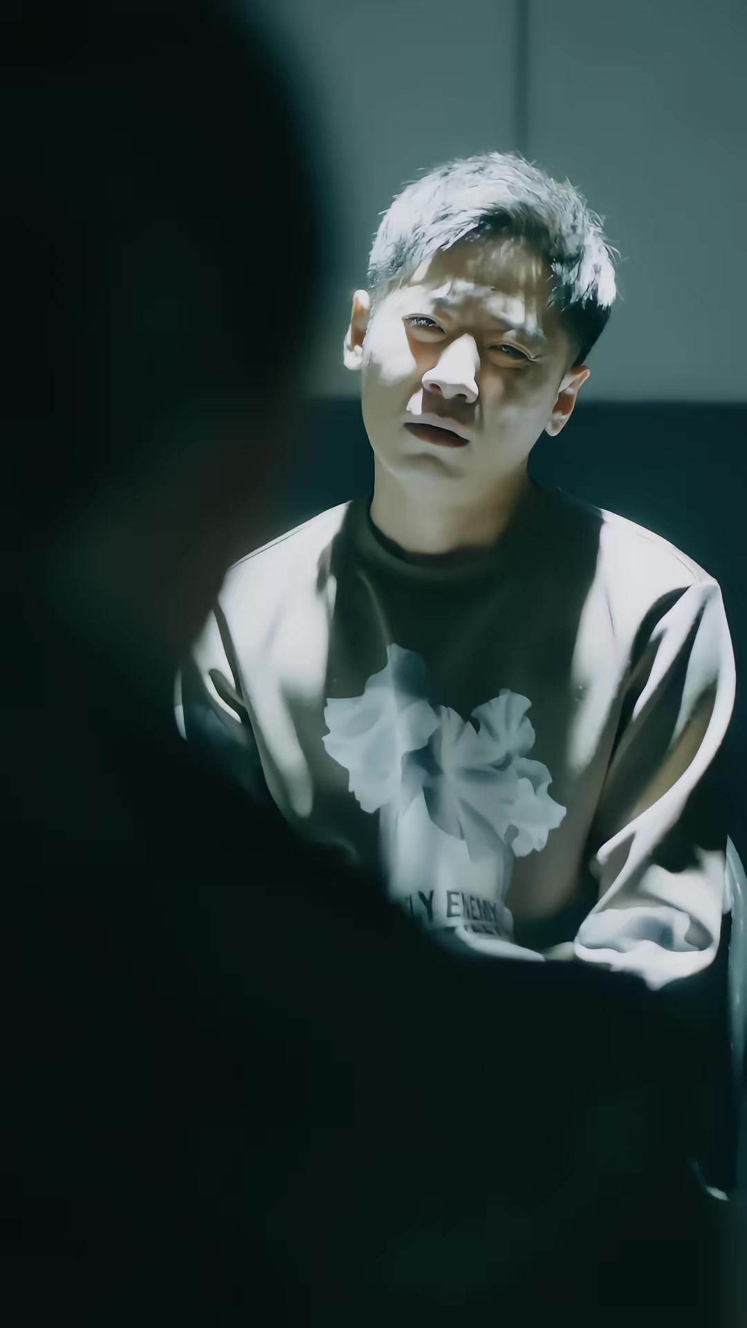 《阴影里的嫌疑人》剧照