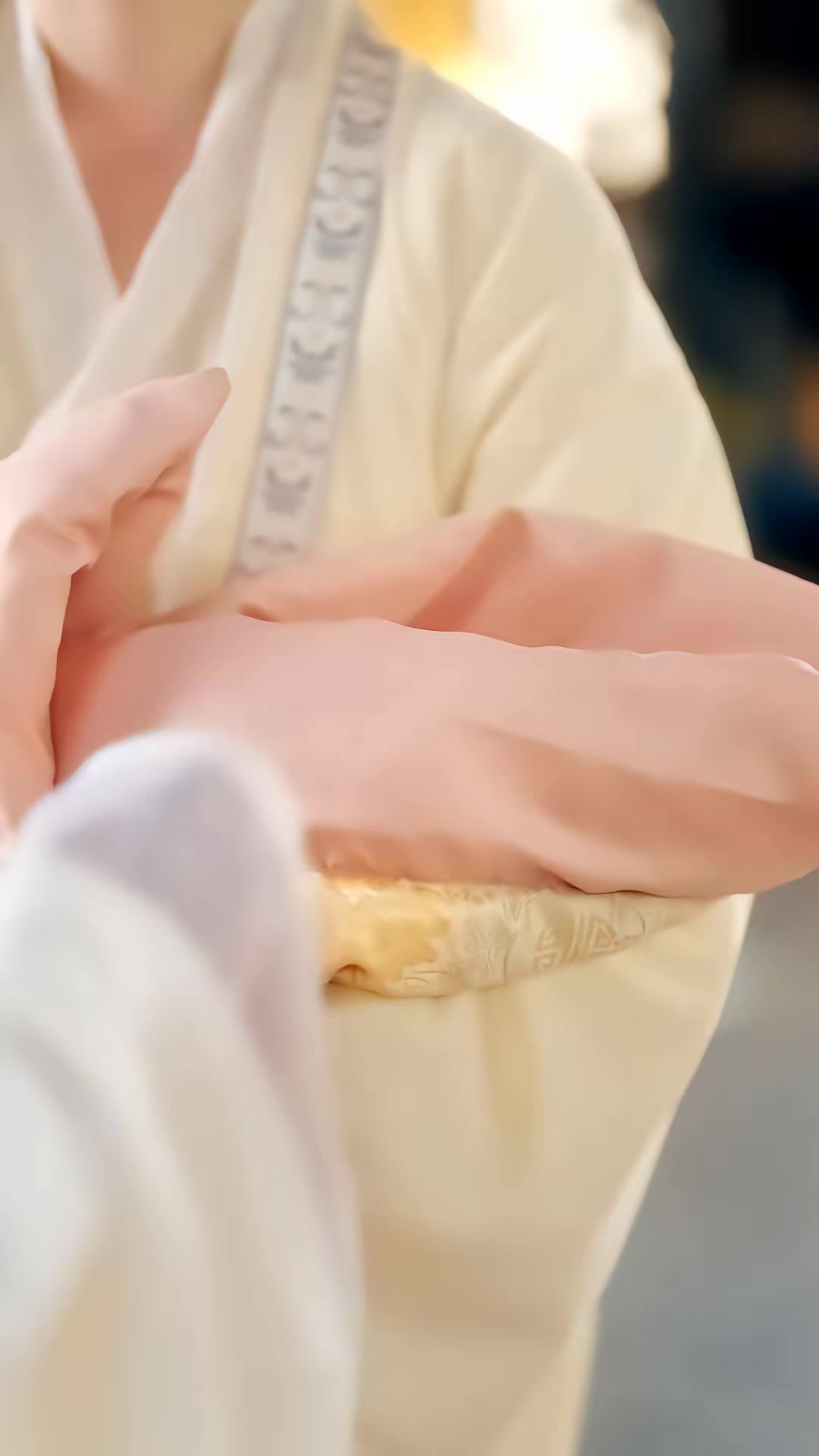 《陛下您的白月光回来了》剧照