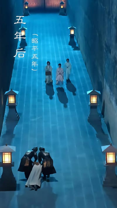 《陛下您的白月光回来了》剧照