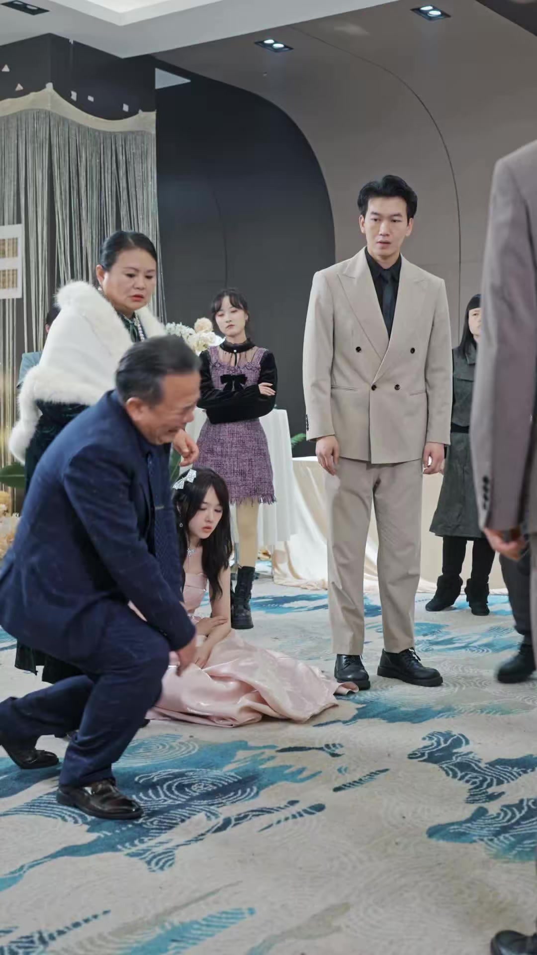 《失控千金》劇照