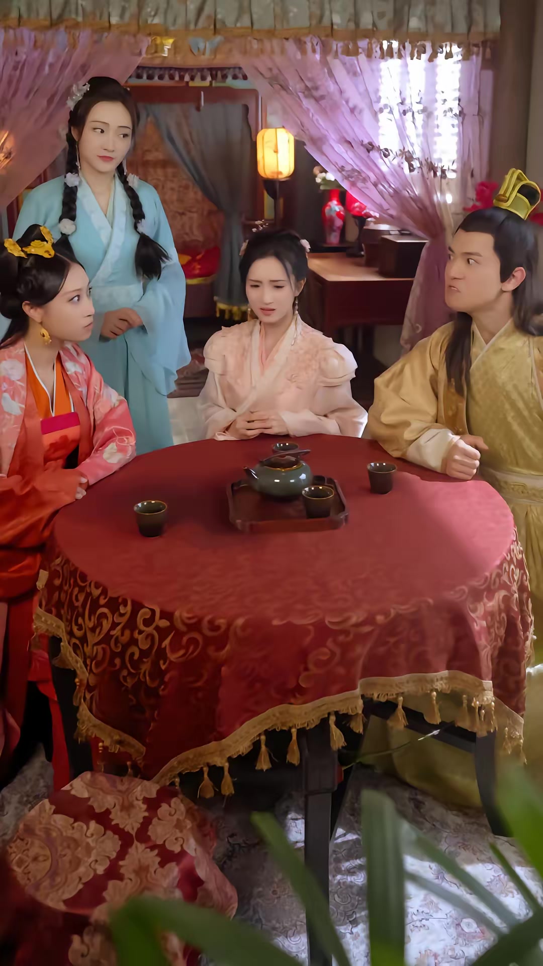 《花妖乱了时间线2：逆天改命三连击》剧照
