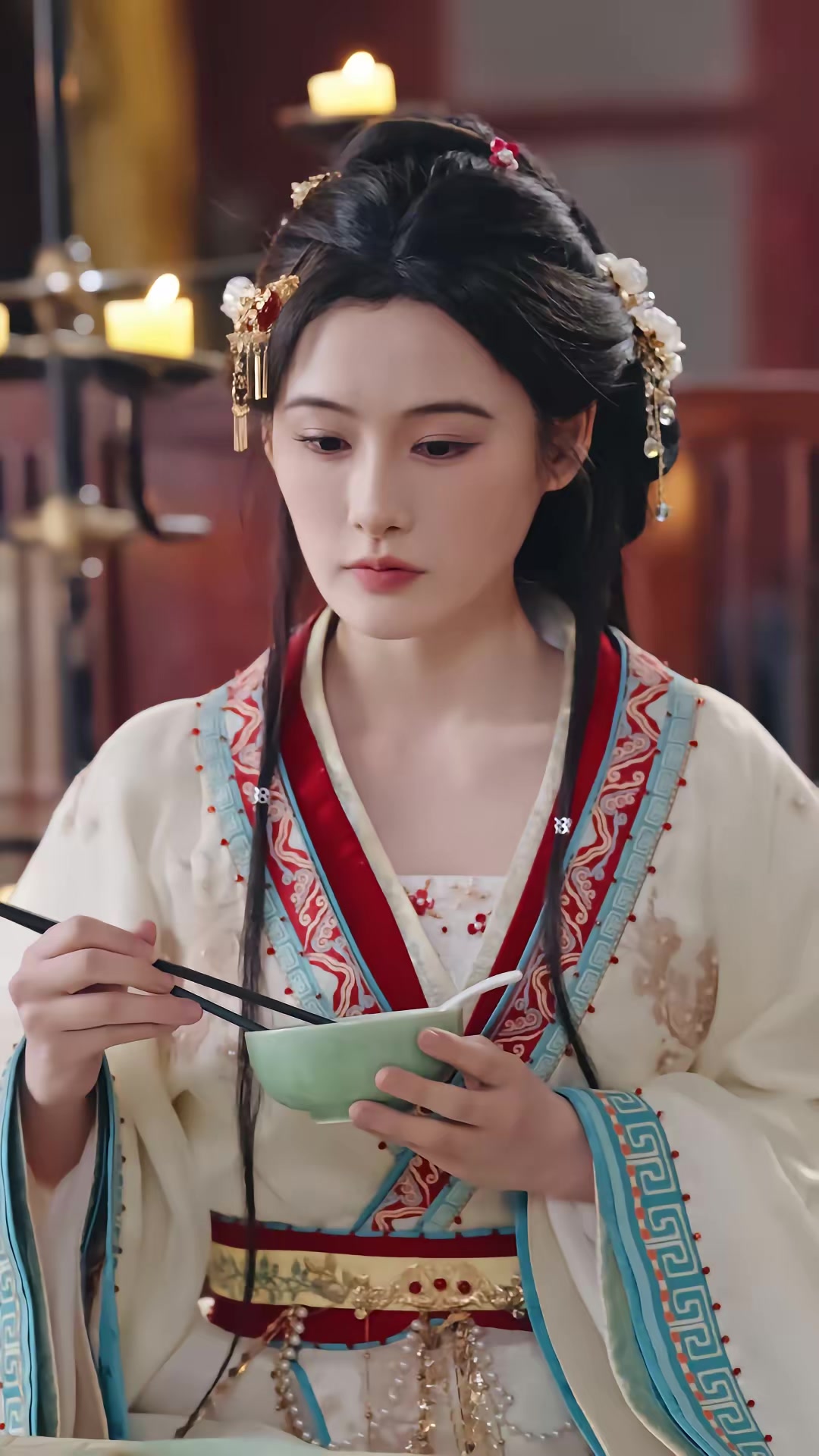 《陛下您的白月光回来了》剧照