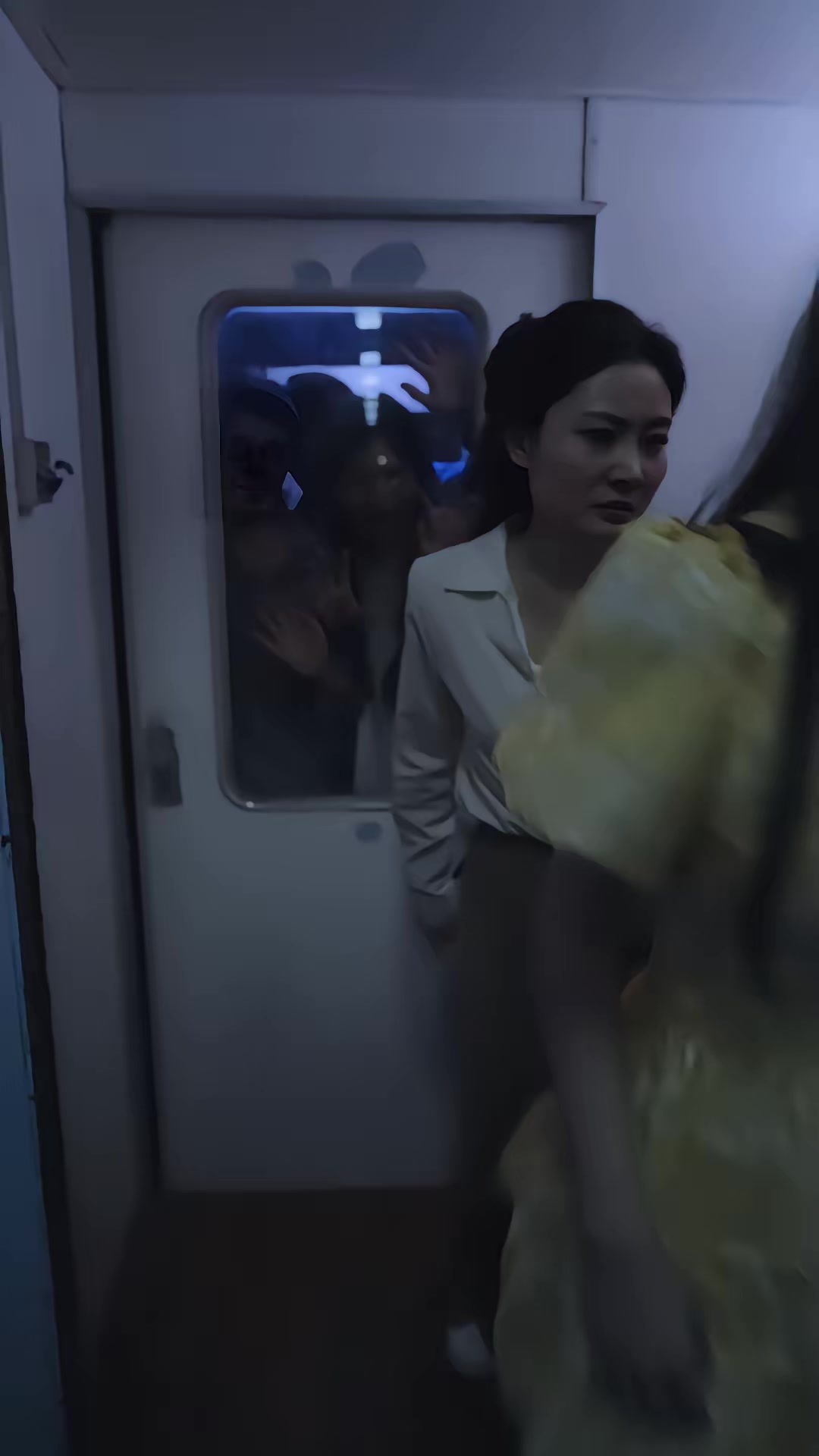 《末日重启之我有操控术》剧照