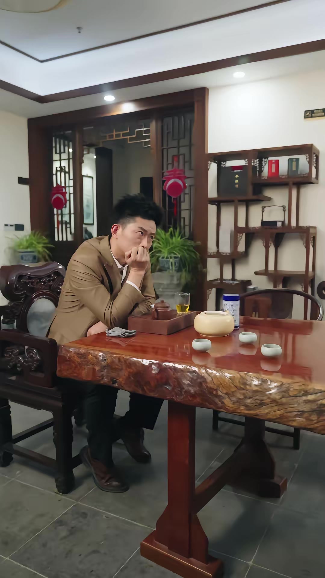 《义字当先之我是卧底》剧照