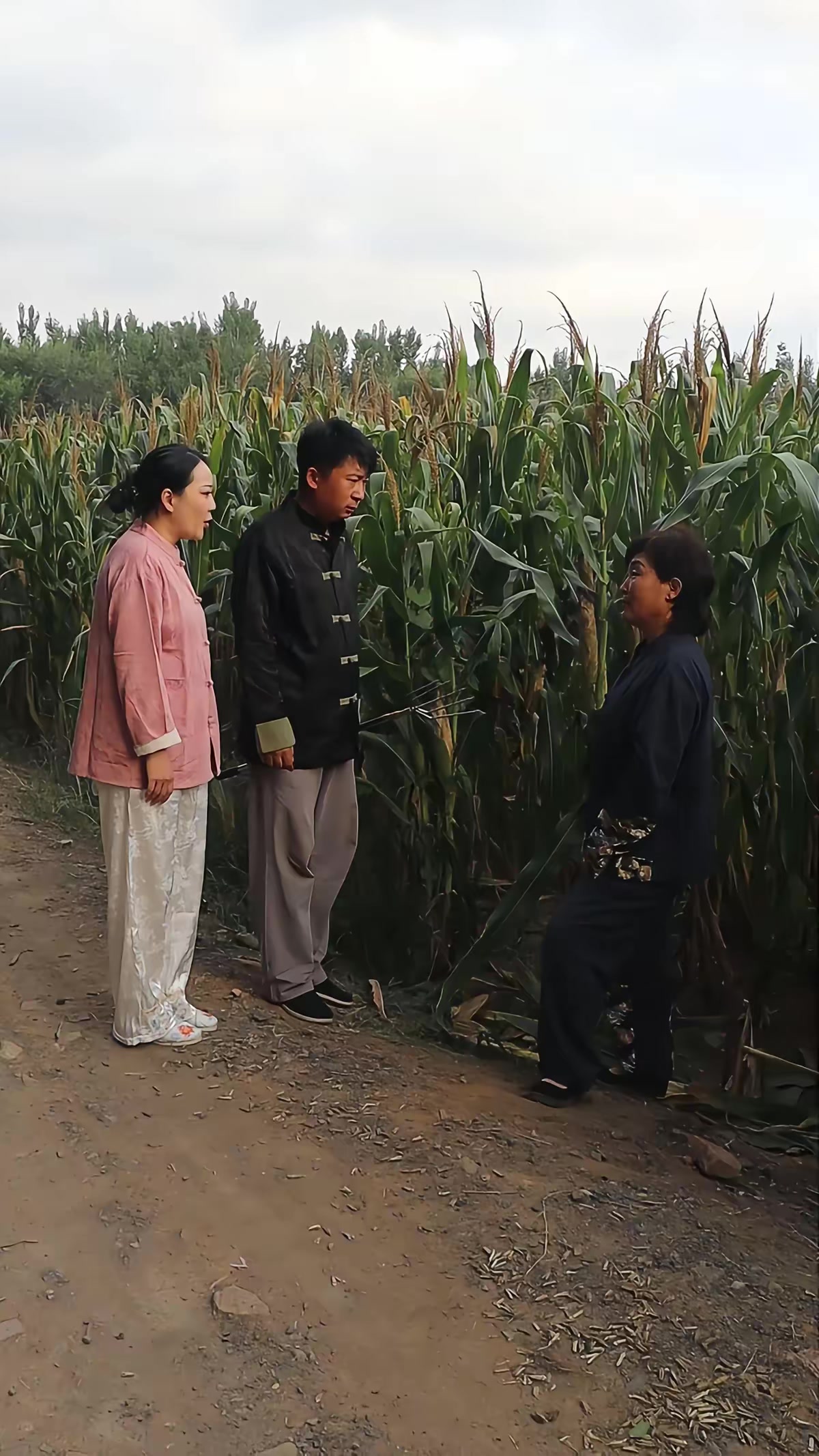 《蜜獾惊魂》剧照