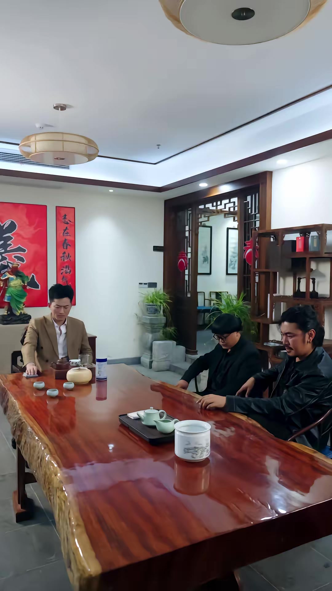 《义字当先之我是卧底》剧照