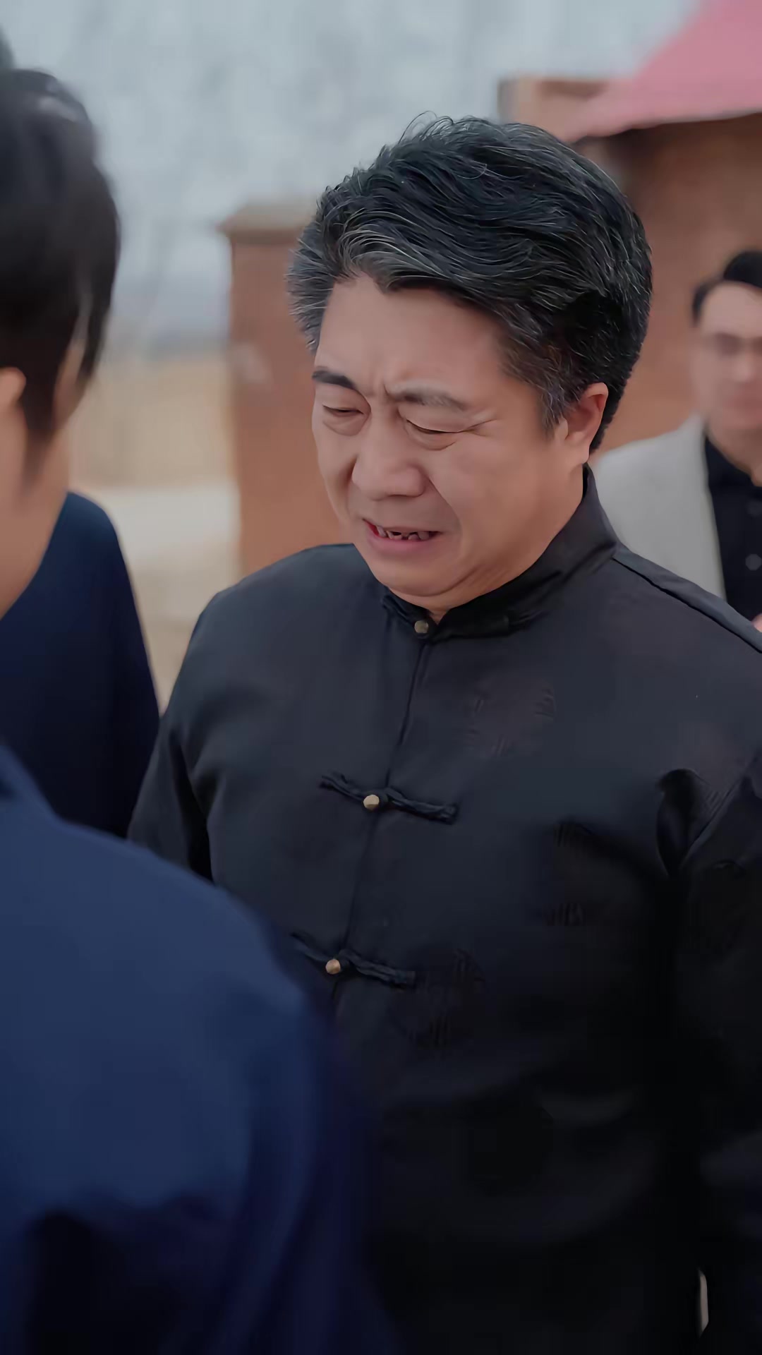 《人在鄉村扯犢子，珍獸找上門來了》劇照