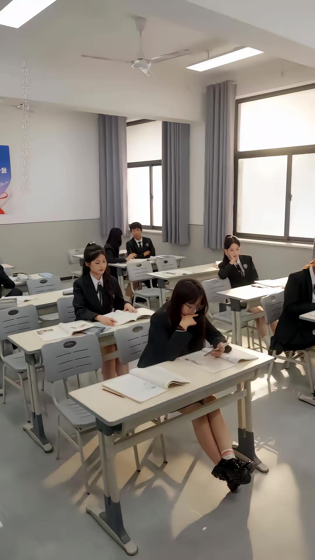 《許你盛夏歸來》劇照