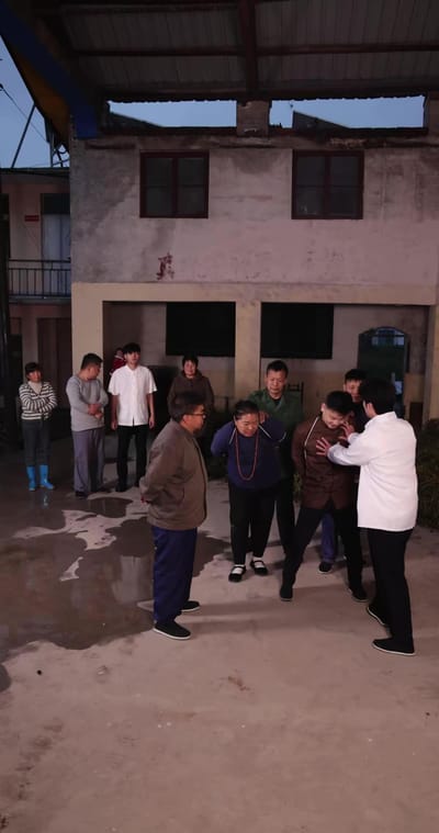 《深潭山龜》劇照