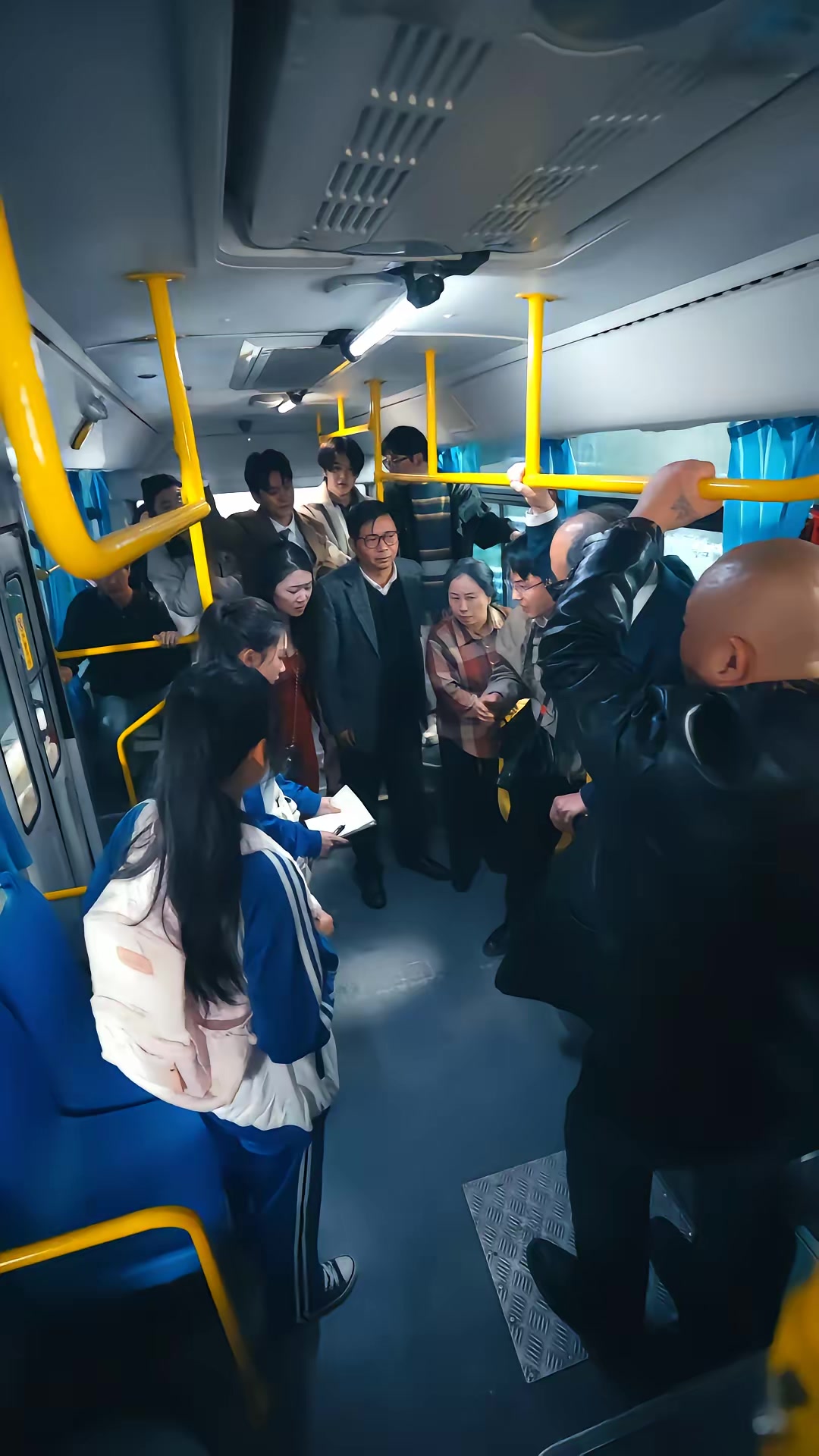 《懸案：致命公交》劇照