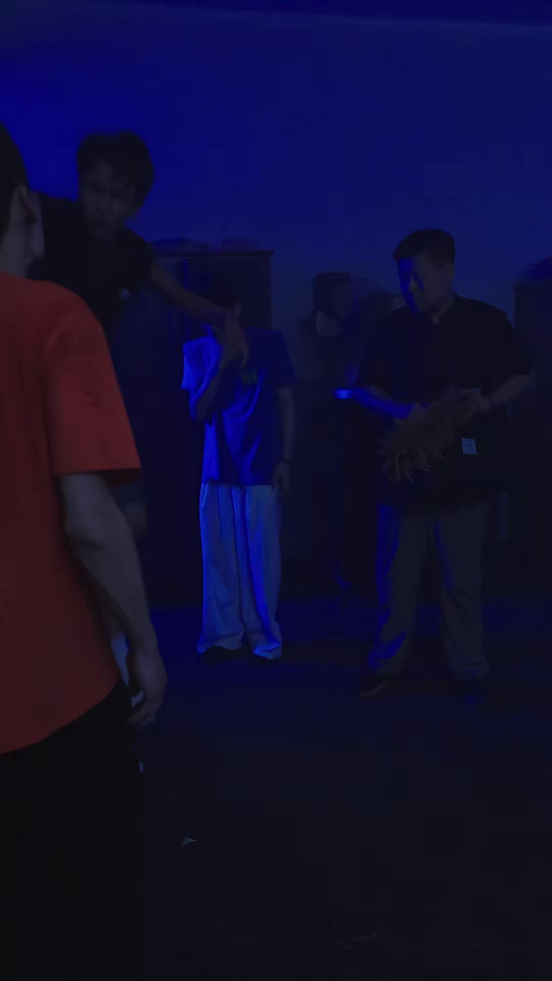 《債死不休》劇照