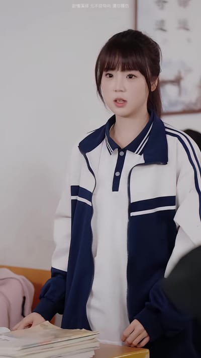 《不裝了，我們全家都是頂流》劇照