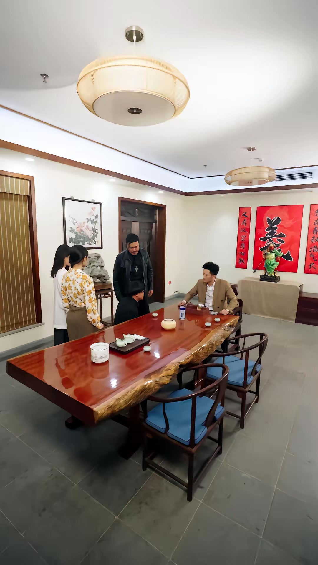 《义字当先之我是卧底》剧照