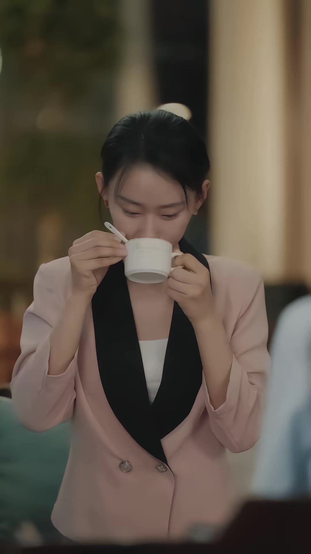 《漂亮妻子的反击》剧照