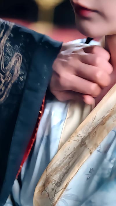 《陛下您的白月光回来了》剧照