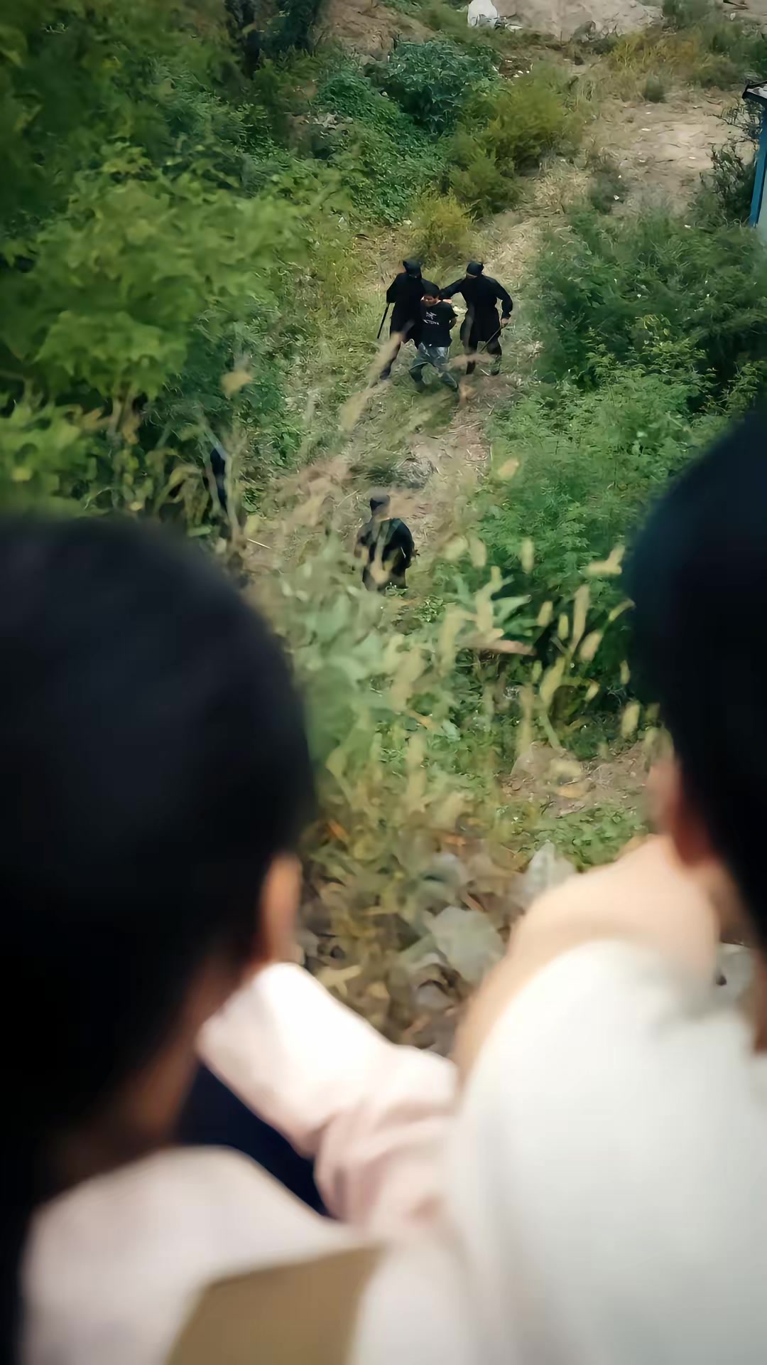 《荒村夜談》劇照