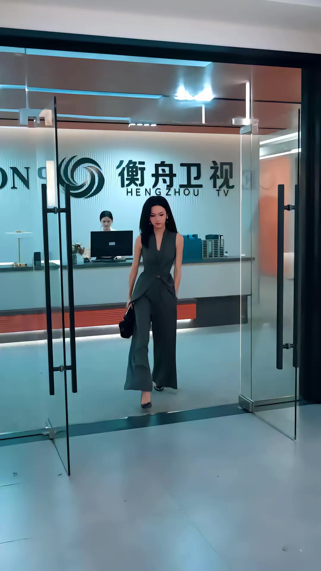 《半醒暮色》剧照